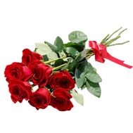 7 красных роз