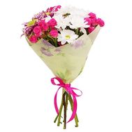 Bouquet of 3 bush roses and 4 chrysanthemums