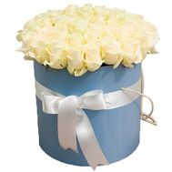 51 белая роза в коробке