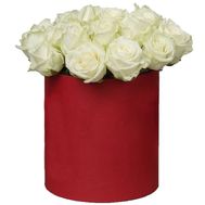 Классическая коробка с белыми розами