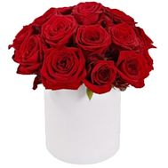 Красные розы коробке