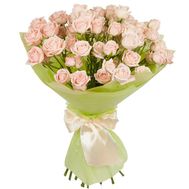 Милый букетик кустовых роз