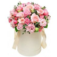 Нежные цветы в коробке