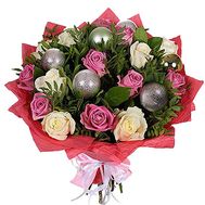 Новогодний букет с игрушками