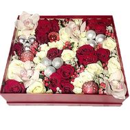 Новогодняя композиция в прямоугольной коробке