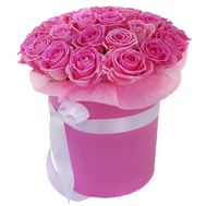 Шикарный букет из розовых роз в коробке