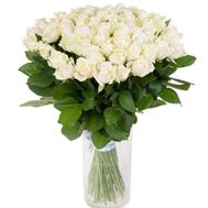 Stunning bouquet of white roses