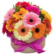 Весёлая коробка с герберами