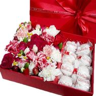 Композиція в коробці з Рафаелло