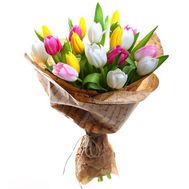 Чудовий букет тюльпанів