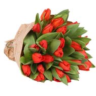Bouquet of red tulips