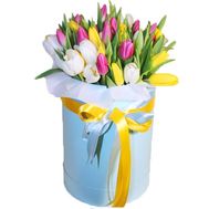 Тюльпаны в коробке для любимой