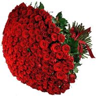 351 красная роза в роскошном букете
