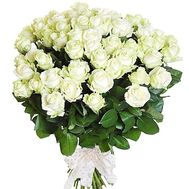 71 белая роза в букете