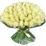 81 белая роза в упаковке