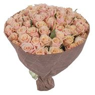 Большой букет кремовых роз