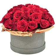 Коробка красных роз