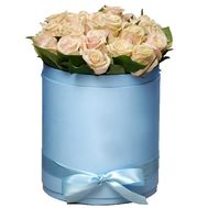 Коробочка кремовых роз