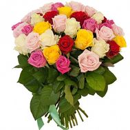 Красивый букет разноцветных роз