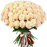 Огромный букет из кремовых роз