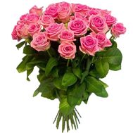 Розовые розы в красивом букете