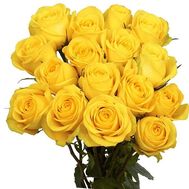 Яркий букет желтых роз