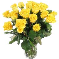 Желтые розы в букете