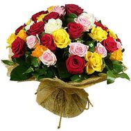 Букет цветов из 55 разноцветных роз