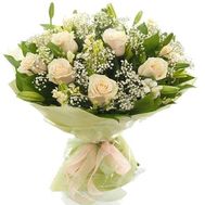 Букет цветов из роз и альстромерий