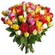 Букет из 75 разноцветных роз