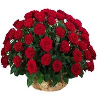 Basket of flowers from 51 red roses