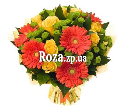 Букет з гербер, троянд і зелених хризантем Букет з гербер, троянд і зелених хризантем
