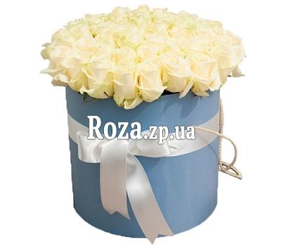 51 white rose in a box