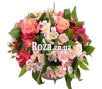 Милая корзинка цветов Милая корзинка цветов