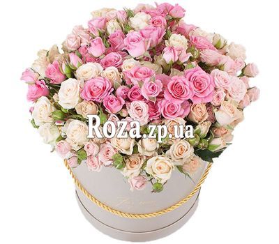 Модна коробка кущових троянд Модна коробка кущових троянд