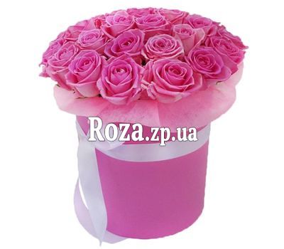 Шикарный букет из розовых роз в коробке Шикарный букет из розовых роз в коробке