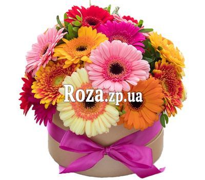 Весёлая коробка с герберами Весёлая коробка с герберами