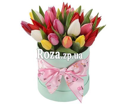 Милая коробка с тюльпанами Милая коробка с тюльпанами