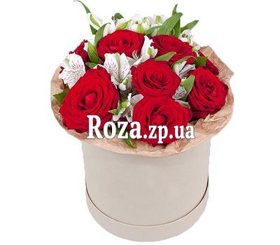 Мини коробка с красными розами и альстромериями Мини коробка с красными розами и альстромериями