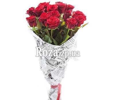 17 red roses in paper 17 red roses in paper