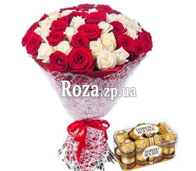 51 троянда і цукерки фереро роше