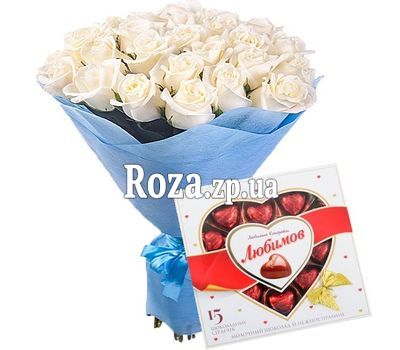 White roses and heart candy