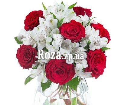 Bouquet in red and white tones Bouquet in red and white tones