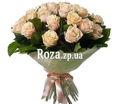 Cream roses in a nice bouquet Cream roses in a nice bouquet