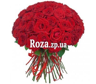 Round bouquet of red roses Round bouquet of red roses