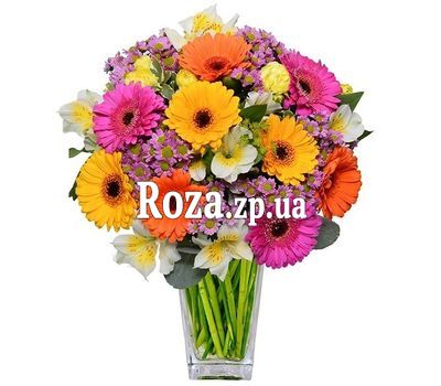 Насичений букет квітів Насичений букет квітів