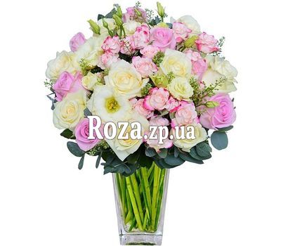 Delicate bouquet of roses and eustoma Delicate bouquet of roses and eustoma