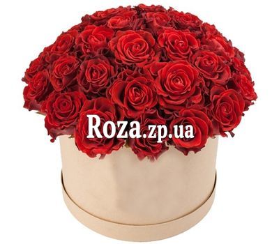 Stylish red rose box