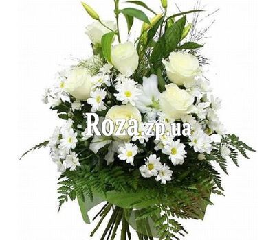 Букет квітів з лілій, хризантем і троянд Букет квітів з лілій, хризантем і троянд