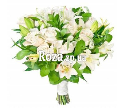 Букет квітів з лілій і троянд